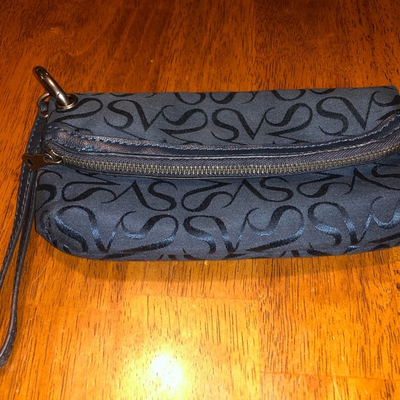 Simply Vera Vera Wang Handbags - Simply Vera Vera Wang Wallet